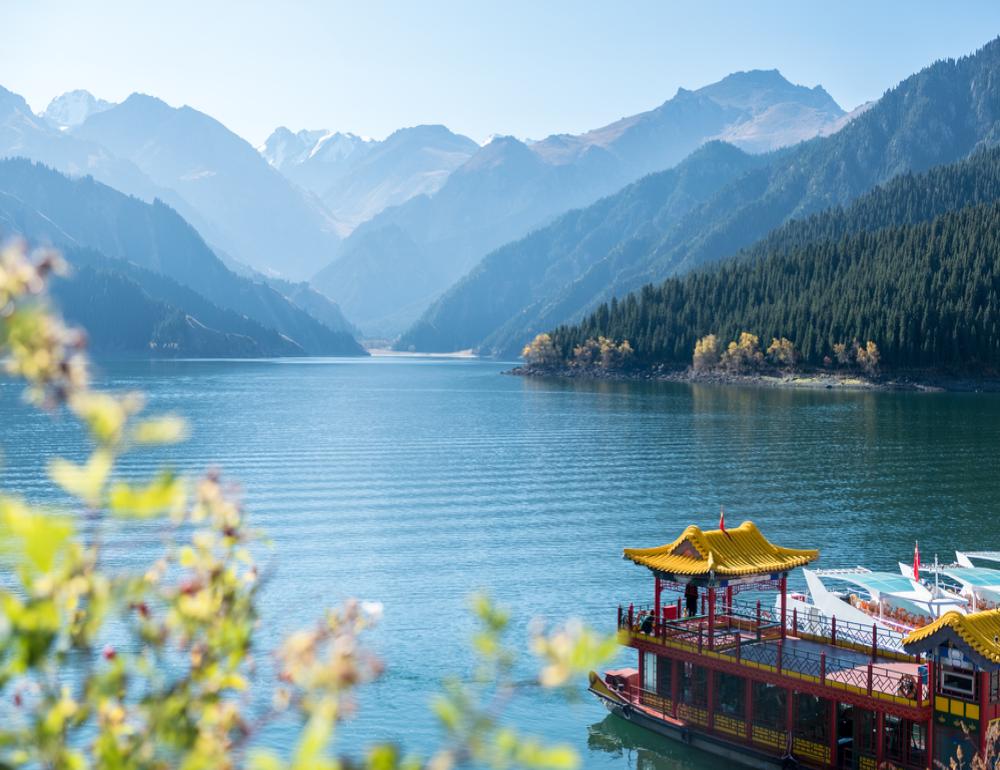 ทัวร์จีนพรีเมียม NORTH XINJIANG SAILIMU LAKE & TIANSHAN | COMPAXWORLD