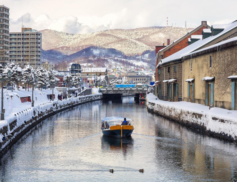ทัวร์ญี่ปุ่น NEW YEAR MOMENT AT HOKKAIDO | COMPAXWORLD
